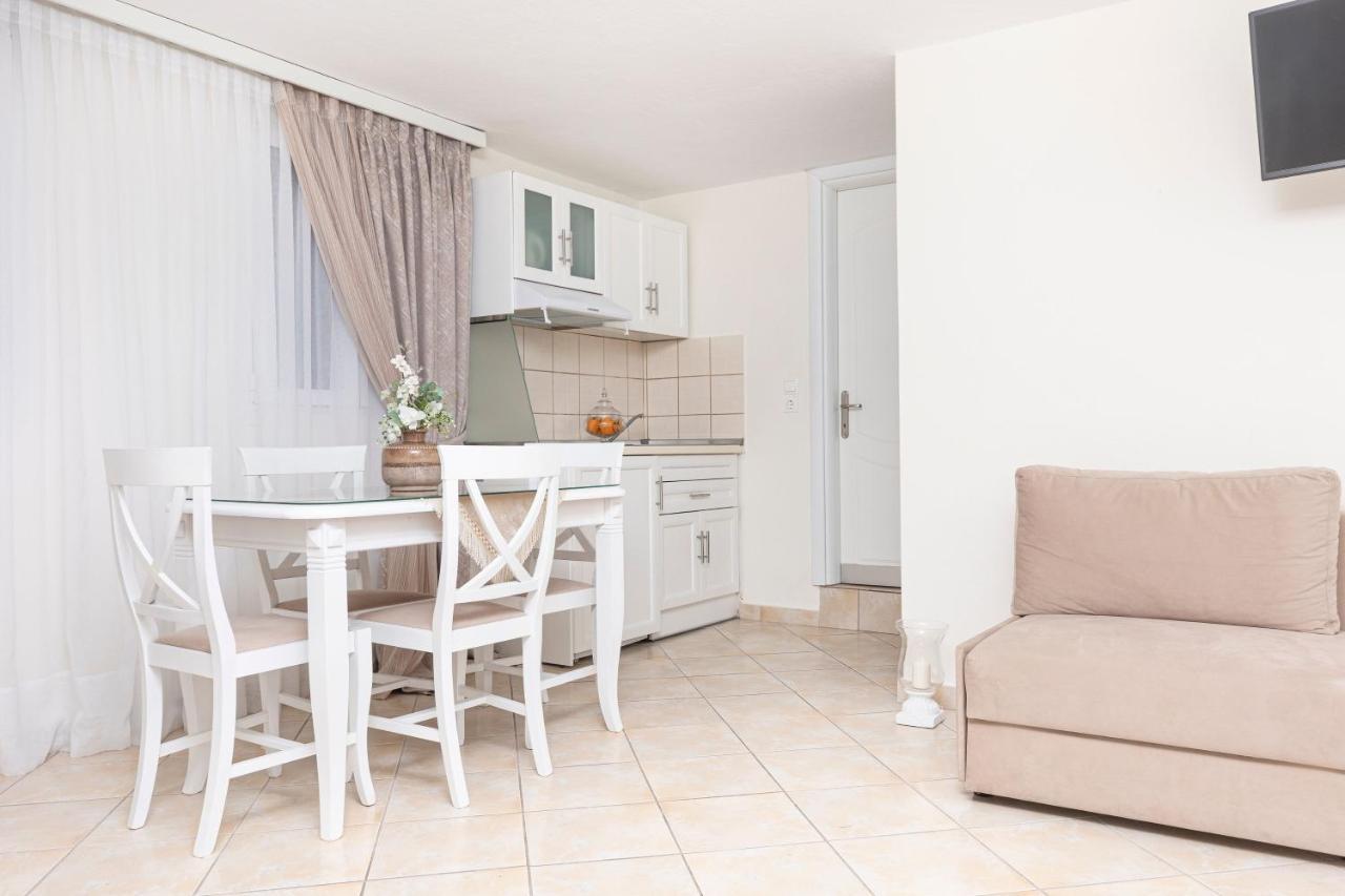 San Giorgio Apartments สกาลา โปเตมิอัส ภายนอก รูปภาพ