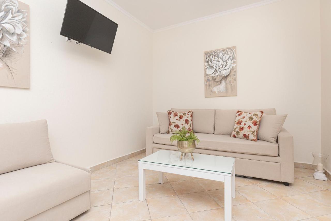 San Giorgio Apartments สกาลา โปเตมิอัส ภายนอก รูปภาพ
