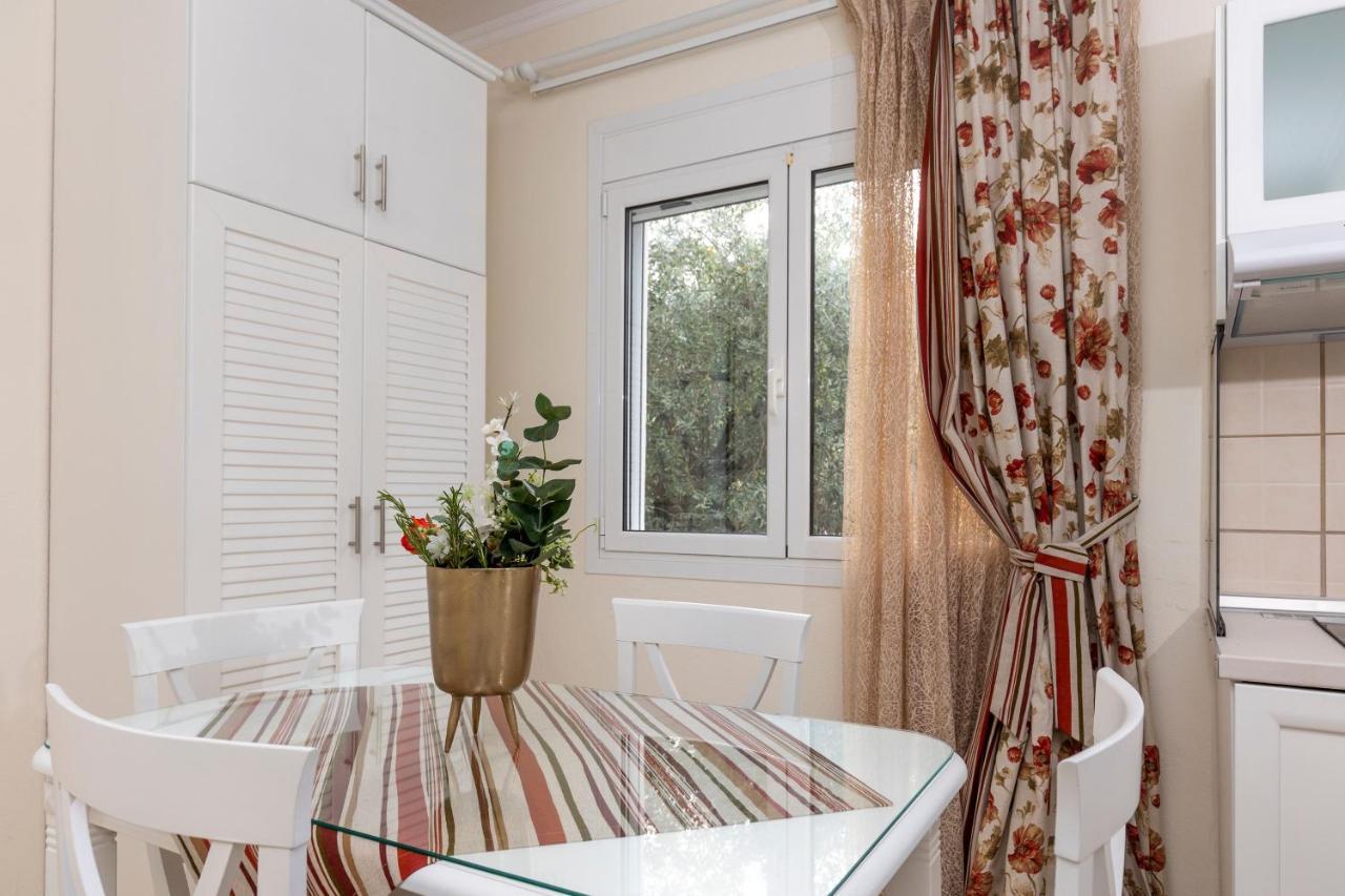 San Giorgio Apartments สกาลา โปเตมิอัส ภายนอก รูปภาพ