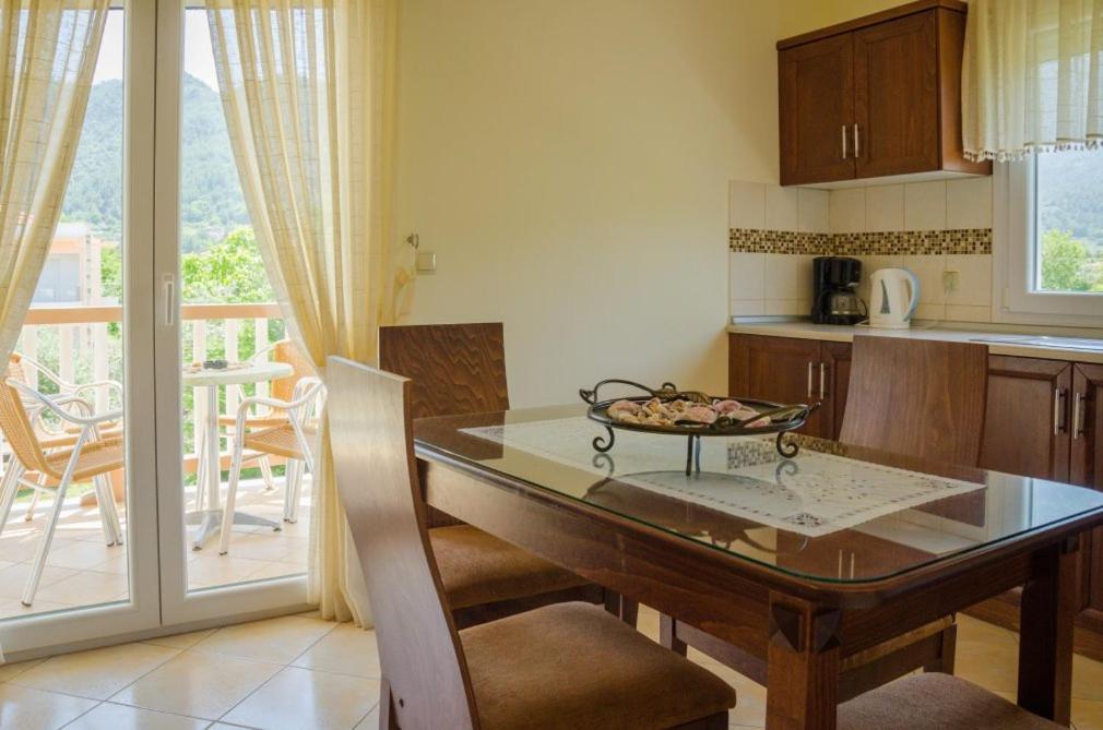 San Giorgio Apartments สกาลา โปเตมิอัส ห้อง รูปภาพ